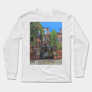 Wilberforce House, Hull, England Long Sleeve T-Shirt